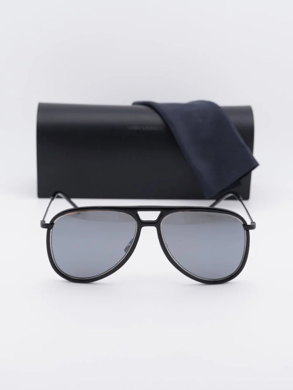 Saint Laurent CLASSIC 11R 002 Aviator Sunglasses - Black / Silver